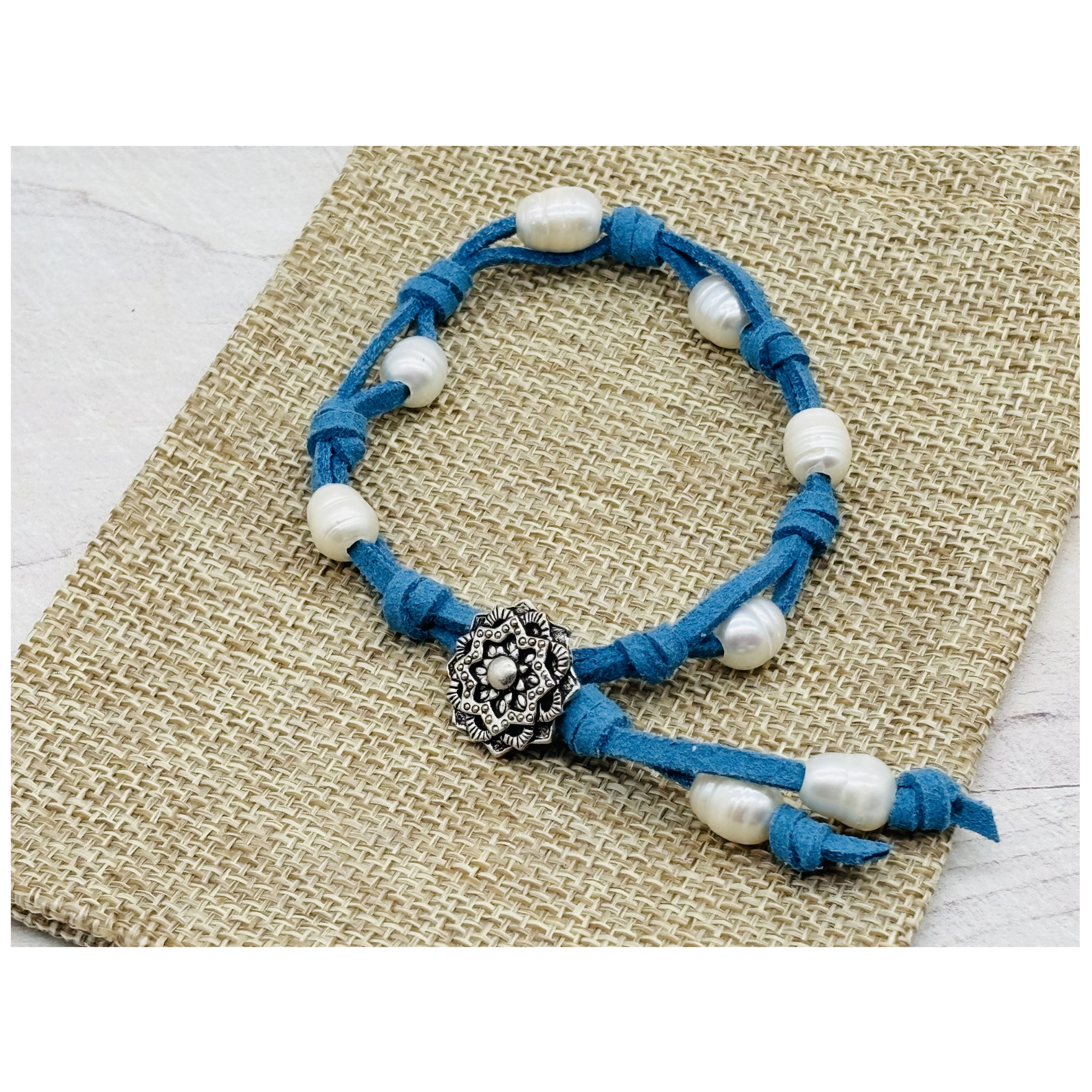 Pearls & Suede Bracelet - Mandala
